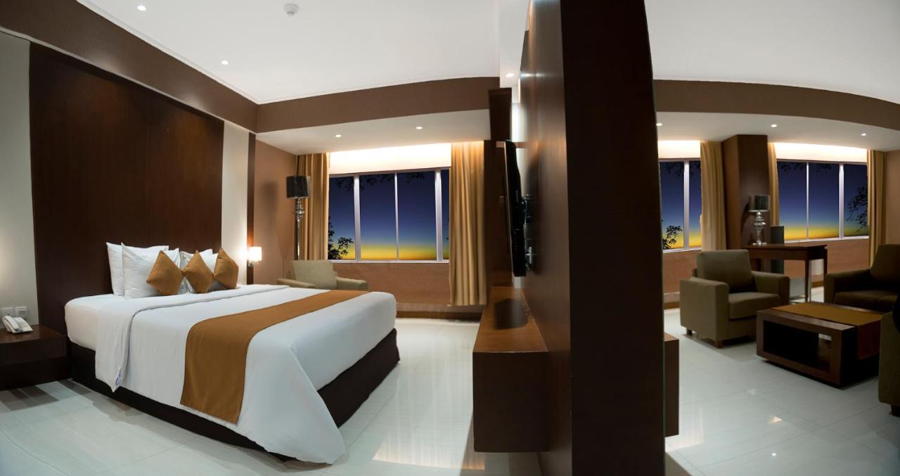 Aston Tanjung Pinang Hotel & Conference Center Экстерьер фото