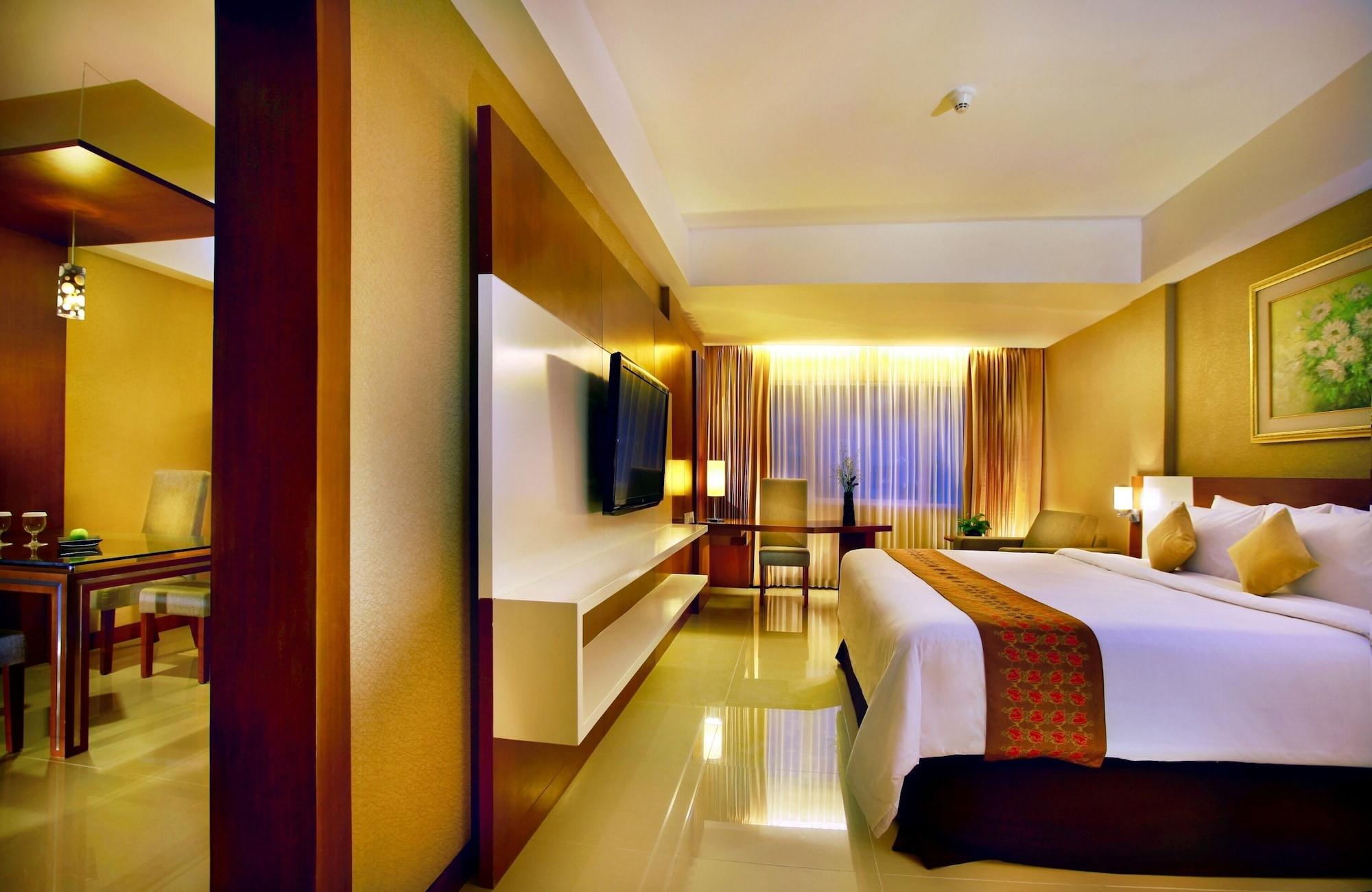 Aston Tanjung Pinang Hotel & Conference Center Экстерьер фото